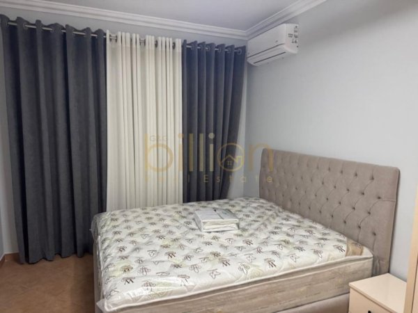 Tirane, jepet me qera 2+1 , 100 m² 800 € (Rruga e kavajes)