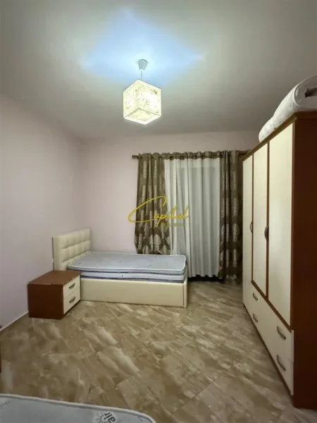 Tirane, jepet me qera apartament 2+1 Kati 2, 108 m² 500 € (ASTIR)