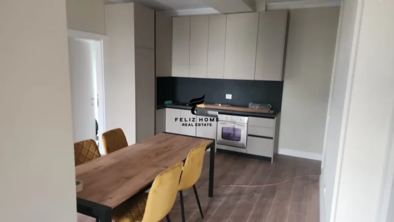 Tirane, jepet me qera apartament 2+1 Kati 5, 100 m² 950 € (DON BOSKO)