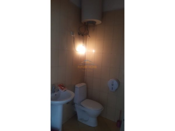 Tirane, shitet ambjent biznesi Kati 0, 42 m² 126.000 € 