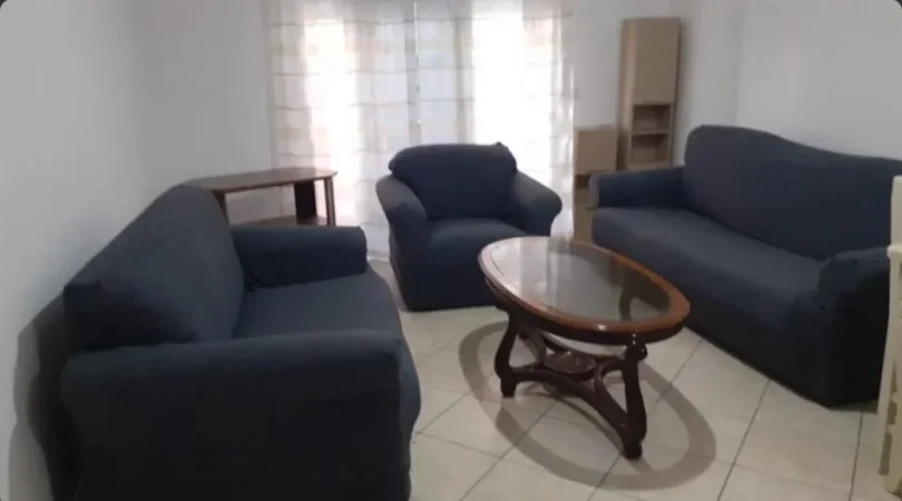 Tirane, jepet me qera apartament 1+1 Kati 2, 56 m² 350 € (yzberisht)