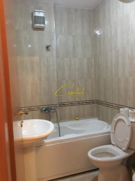 Tirane, jepet me qera apartament 2+1 Kati 10, 103 m² 900 € (PAZARI I RI)