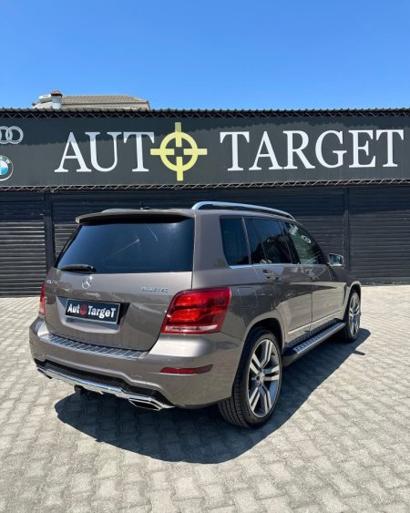 MERCEDES-BENZ GLK 250 BLUETEC Nafte, 185.000 km 11.500 €