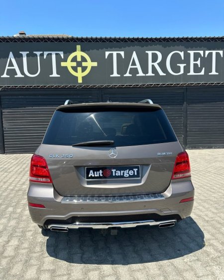 MERCEDES-BENZ GLK 250 BLUETEC Nafte, 185.000 km 11.500 €