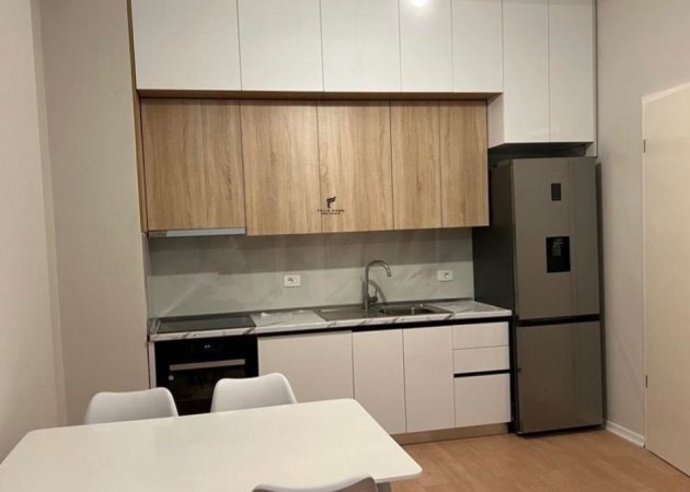 Tirane, shitet apartament 2+1 Kati 3, 94 m² 243.000 € (21 DHJETORI)