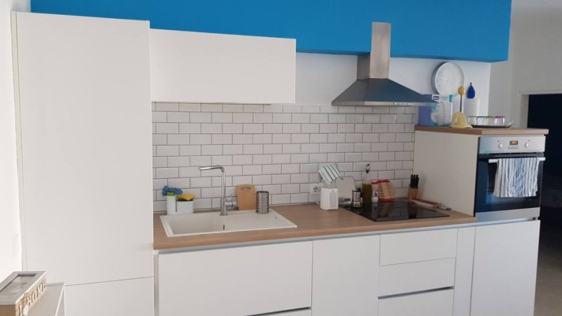 Vlore, jepet me qera nga Pronari,  pa-komision apartament 2+1+Ballkon me PARKIM Kati 5, 1.050 € (lungomare)