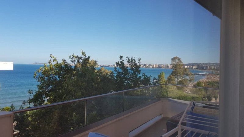 Vlore, jepet me qera nga Pronari,  pa-komision apartament 2+1+Ballkon me PARKIM Kati 5, 1.050 € (lungomare)