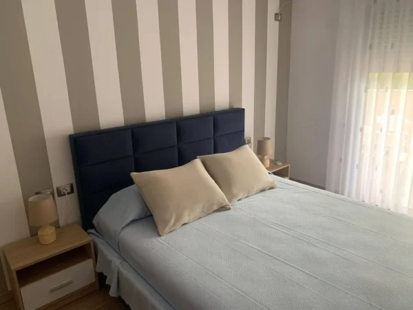 Vlore jepet me qera nga Pronari, pa-komision apartament 1+1+Ballkon Kati 5, 800 € (lungomare).