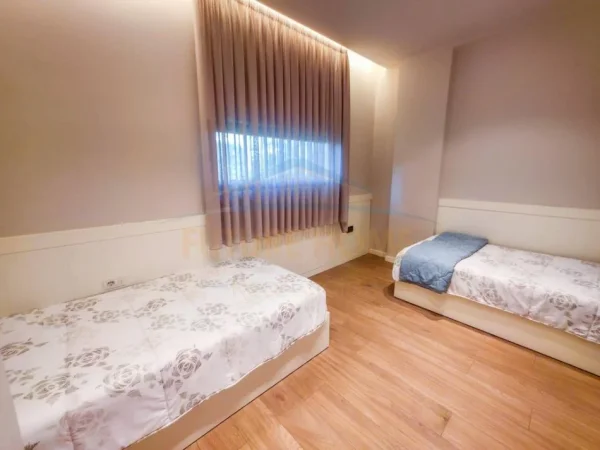 Shitet, Vilë Dyshe, Kompleksi "San Pietro", Gjiri i Lalëzit 835.000 €