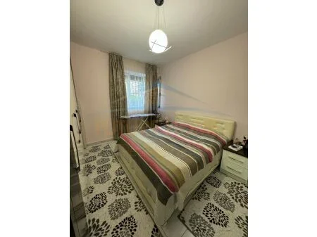Tirane, shitet apartament 2+1+Ballkon Kati 1, 70 m² 196.000 € (Rruga Pjeter Budi)