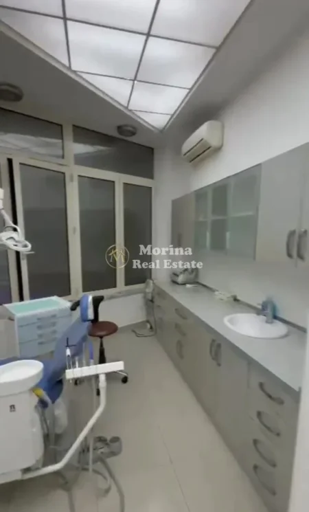 Tirane, jepet me qera ambjent biznesi Kati 1, 68 m² 1.200 € (Don Bosko)