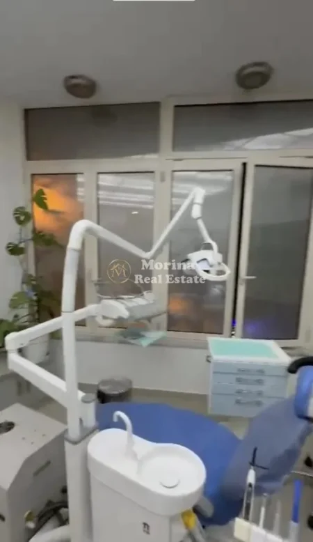 Tirane, jepet me qera ambjent biznesi Kati 1, 68 m² 1.200 € (Don Bosko)