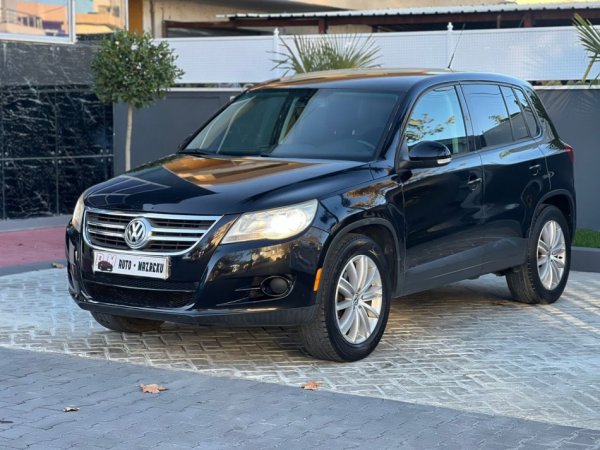 Fier, shes makine VW Tiguan-2.0 Benzine-4MOTION-AUTOMATIK 5200 EURO-I PERSHTASHEM PER GAZ 100%-069 44 00 305 Benzin, e zeze automatik Klima 148.000 km 5.200 €