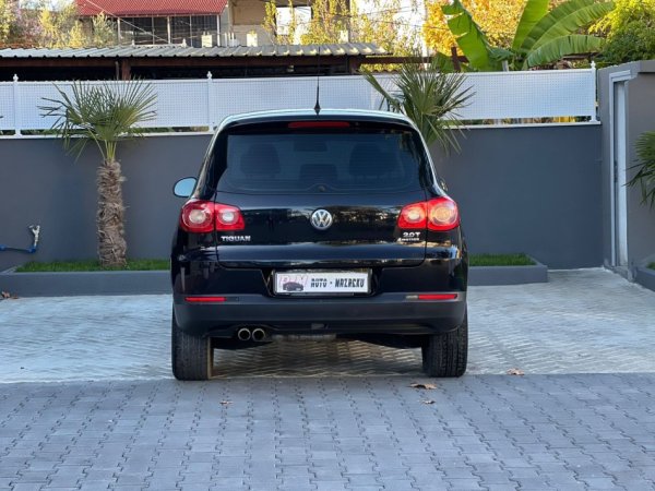 Fier, shes makine VW Tiguan-2.0 Benzine-4MOTION-AUTOMATIK 5200 EURO-I PERSHTASHEM PER GAZ 100%-069 44 00 305 Benzin, e zeze automatik Klima 148.000 km 5.200 €