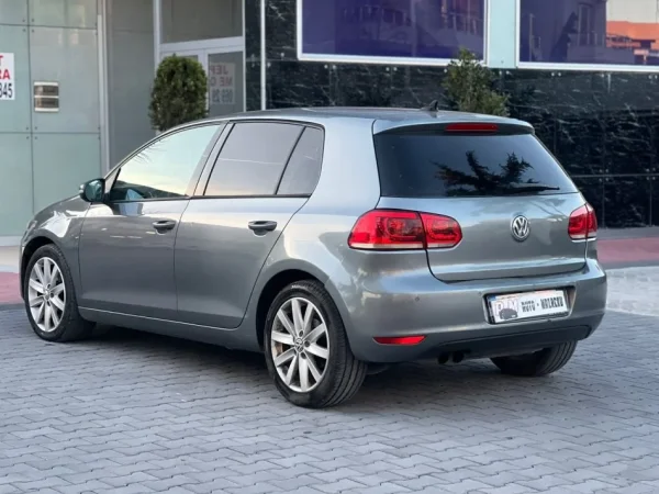 Fier, shes makine VW Golf 6-1.4 Benzin-2010-AUTOMATIK 4500 EURO-069 44 00 305-LETRAT PAGUARA-NDERROHET Benzin, gri metalizato automatik Klima 290.000 km 4.500 €