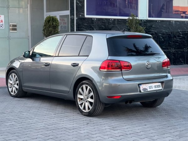 Fier, shes makine VW Golf 6-1.4 Benzin-2010-AUTOMATIK 4500 EURO-069 44 00 305-LETRAT PAGUARA-NDERROHET Benzin, gri metalizato automatik Klima 290.000 km 4.500 €