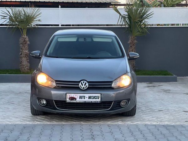 Fier, shes makine VW Golf 6-1.4 Benzin-2010-AUTOMATIK 4500 EURO-069 44 00 305-LETRAT PAGUARA-NDERROHET Benzin, gri metalizato automatik Klima 290.000 km 4.500 €