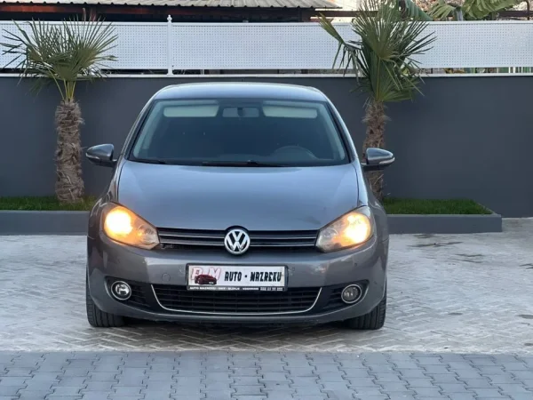 Fier, shes makine VW Golf 6-1.4 Benzin-2010-AUTOMATIK 4500 EURO-069 44 00 305-LETRAT PAGUARA-NDERROHET Benzin, gri metalizato automatik Klima 290.000 km 4.500 €