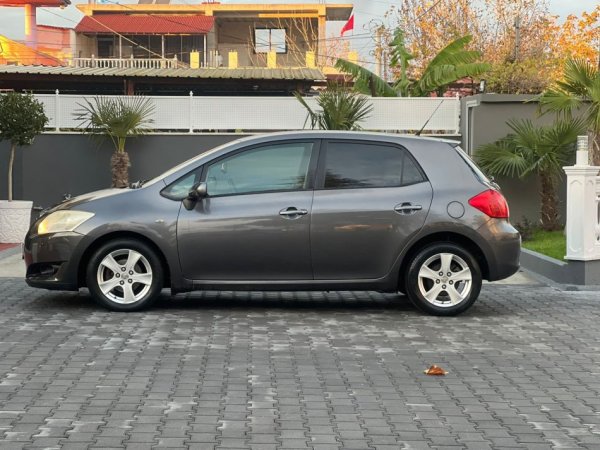 Fier, shes makine TOYOTA AURIS-1.4 Diesel-MANUAL-LETRA PAGUARA SUPER EKONOMIKE-3300 EURO-069 44 00 305--NUK NDERROHET Nafte, gri metalizato manuale Kondicioner 225.000 km 3.300 €