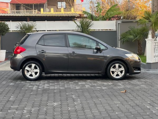 Fier, shes makine TOYOTA AURIS-1.4 Diesel-MANUAL-LETRA PAGUARA SUPER EKONOMIKE-3300 EURO-069 44 00 305--NUK NDERROHET Nafte, gri metalizato manuale Kondicioner 225.000 km 3.300 €