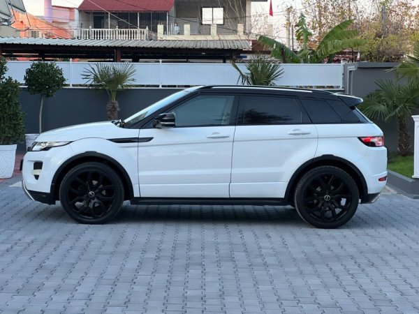 Fier, shes makine Range Rover Evoque SD4-2.2 Diesel-PANORAMA ARDHUR NGA ZVICRA-SUPER GJENDJE-12.500 EURO NUK NDERROHET Nafte, e bardhë automatik Klima 200.000 km 12.500 €