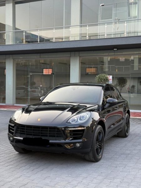 Fier, shes makine OKAZION-19.999 EURO-PORSCHE MACAN-3.0 BENZIN-FULL OPTIONS XHAMA TE ZINJ KOMPLET-069 44 00 305 Benzin, e zeze automatik Klima 182.000 km 19.999 €
