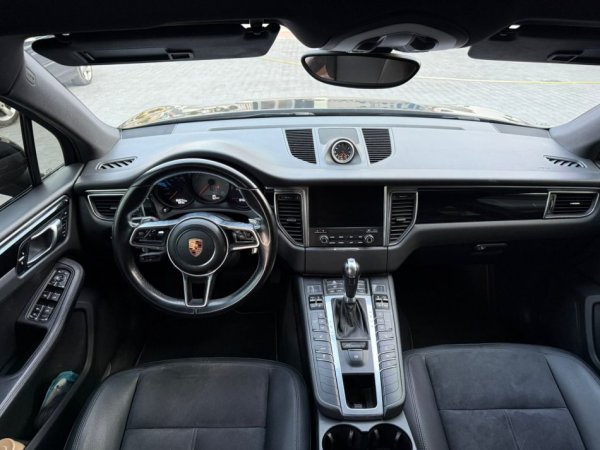 Fier, shes makine OKAZION-19.999 EURO-PORSCHE MACAN-3.0 BENZIN-FULL OPTIONS XHAMA TE ZINJ KOMPLET-069 44 00 305 Benzin, e zeze automatik Klima 182.000 km 19.999 €