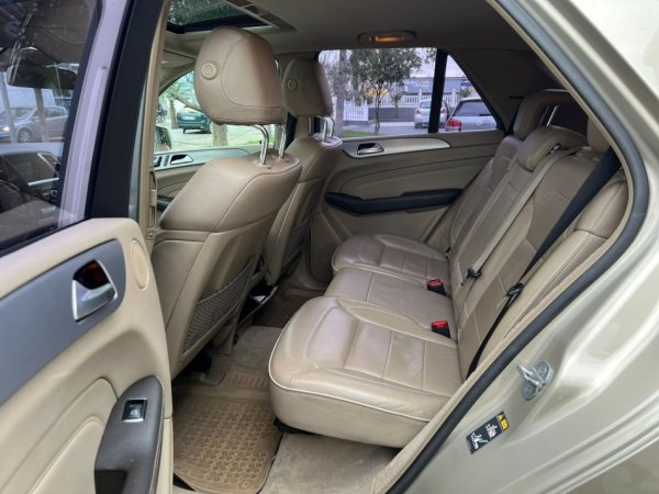 Fier, shes makine MERCEDES BENZ ML350 DIESEL BLUEEFFICIENCY-2012 12.500 EURO-MUNDESI NDERRIMI-069 44 00 305 Nafte, gri metalizato automatik Klima 280.000 km 12.500 €