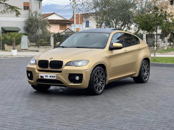 Fier, shes makine BMW X6-3.0 DIESEL-XHAMA TE ZINJ ORIGJINAL 8500 EURO OSE NDERROHET(E VESHUR ME LETER GOLD) Nafte, e argjendtë automatik Kondicioner 275.000 km 8.500 €