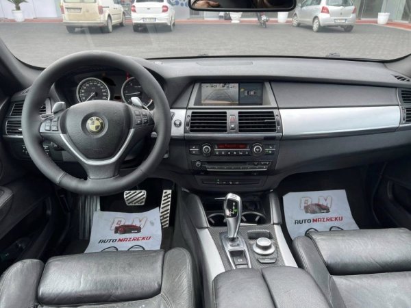 Fier, shes makine BMW X6-3.0 DIESEL-XHAMA TE ZINJ ORIGJINAL 8500 EURO OSE NDERROHET(E VESHUR ME LETER GOLD) Nafte, e argjendtë automatik Kondicioner 275.000 km 8.500 €