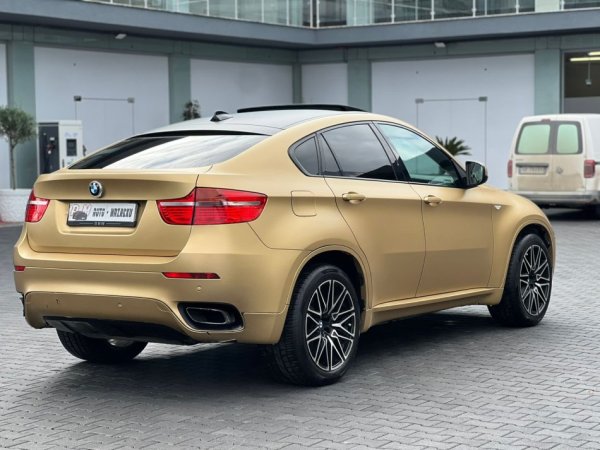 Fier, shes makine BMW X6-3.0 DIESEL-XHAMA TE ZINJ ORIGJINAL 8500 EURO OSE NDERROHET(E VESHUR ME LETER GOLD) Nafte, e argjendtë automatik Kondicioner 275.000 km 8.500 €