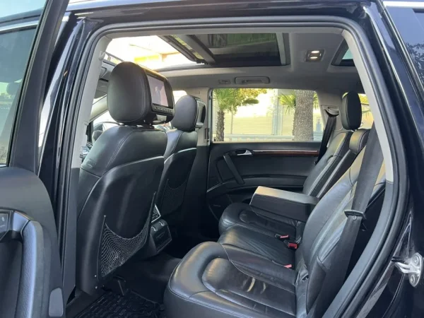 Fier, shes makine OKAZION-8500 EURO ME LEKE-AUDI Q7-3.0 DIESEL TDI-PANORAMA 7 VENDSHE-FULL OPTIONS-MUNDESI NDERRIMI-ME NDERRIM 10 EURO-069 44 00 305 Nafte, e zeze automatik Klima 275.000 km 8.500 €