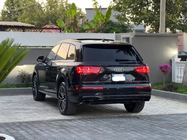 Fier, shes makine OKAZION-18.000 EURO ME LEKE-AUDI Q7-3.0T BENZIN-PANORAMA FULL OPTIONS-PANORAMA-SUPER GJENDJE-069 44 00 305-ME NDERRIM 22 EURO Benzin, e zeze automatik Klima 240.000 km 18.000 €