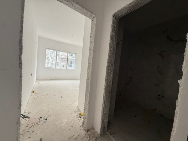 Tirane, shitet apartament 1+1 Kati 3, 1 m² 89.000 € 