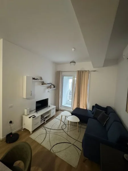 Tirane, jepet me qera apartament 1+1 Kati 3, 65 m² 400 € (Rruga Pasho Hysa)