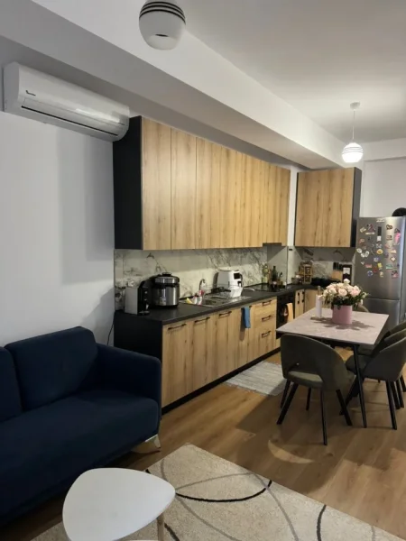 Tirane, jepet me qera apartament 1+1 Kati 3, 65 m² 400 € (Rruga Pasho Hysa)