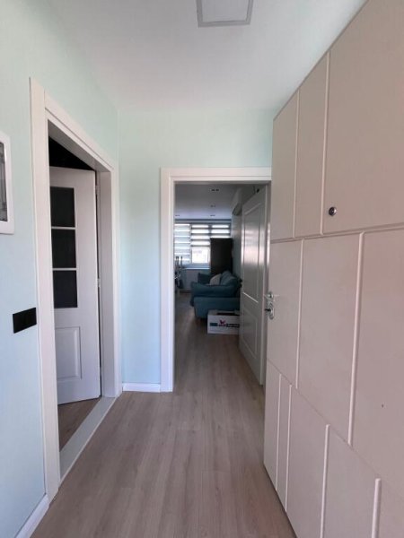 Tirane, jepet me qera apartament 2+1+Ballkon Kati 1, 100 m² 600 € (Sauk)