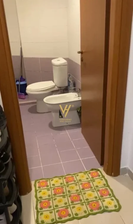 Tirane, jepet me qera apartament 1+1+Ballkon Kati 3, 77 m² 400 € (ASTIR)