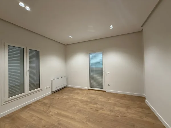 Tirane, jepet me qera Vile 2 Katshe per biznes , 9000€