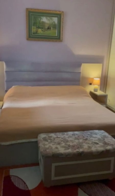 JEPET ME QIRA APARTAMNET 1+1  RR. KAVAJES  500 € (PRANE QENDERS GLOBE)