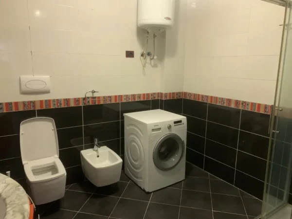 Tirane, shes apartament 2+1 Kati 1, 124 m² 372.000 € (RRUGA MARKO BOCARI)