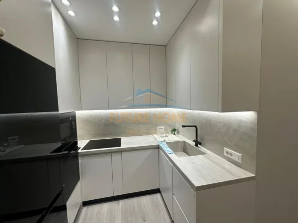 Tirane, shitet apartament 2+1+Ballkon Kati 3, 118 m² 