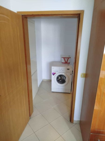 Durres, shes apartament 2+1 Kati 9, 108 m² 225.000 € (Rruga Aleksander Goga)