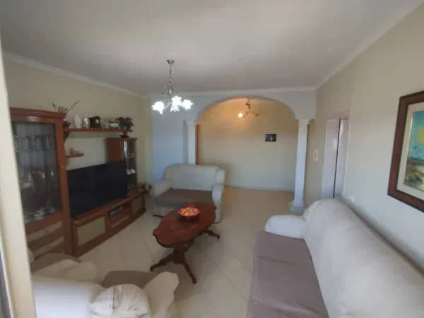 Durres, shes apartament 2+1 Kati 9, 108 m² 225.000 € (Rruga Aleksander Goga)