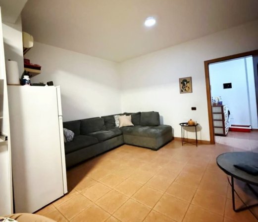 Tirane, shitet apartament 2+1 , 78 m² 152.000 € (Hotel Mondial)