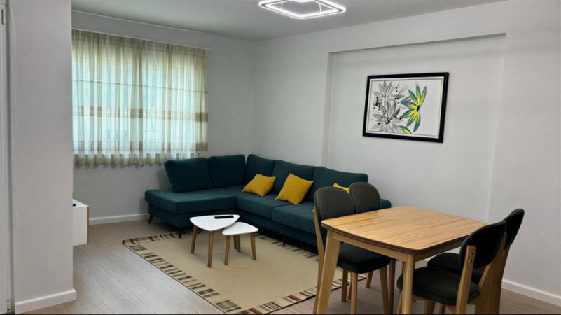 Tirane, jepet me qera apartament 1+1+Ballkon Kati 1, 70 m² 430 € (Rruga 5 Maj (tek Big Market))