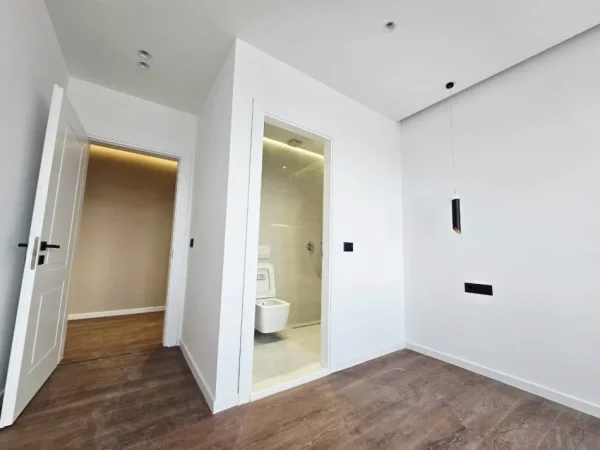 Tirane, shitet apartament 2+1 , 101 m² 255.000 € (Komuna e Parisit)