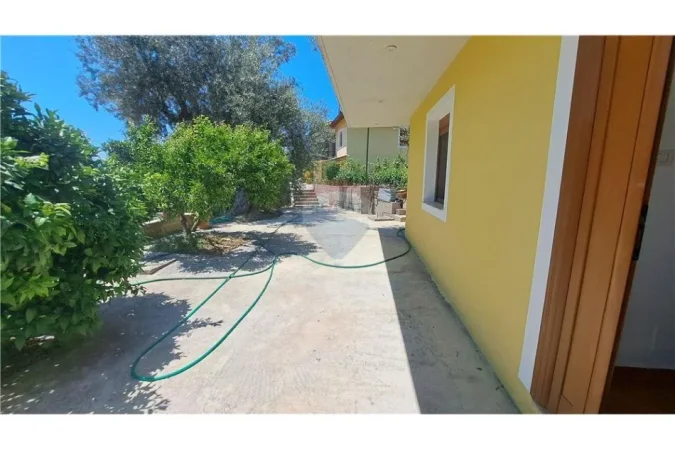 Vlore, shitet shtepi 1+1 Kati 1, 500 m² 120.000 € (Kanine, Vlore)