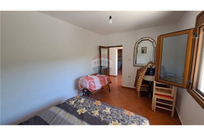 Vlore, shitet shtepi 1+1 Kati 1, 500 m² 120.000 € (Kanine, Vlore)