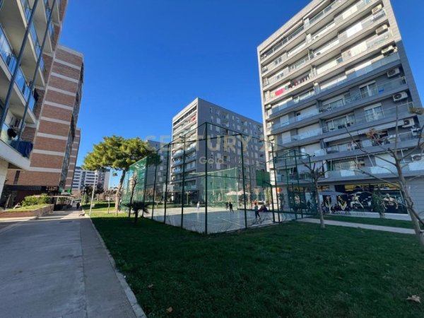 Tirane, jepet me qera ambjent biznesi Kati 0, 90 m² 1.190 € 